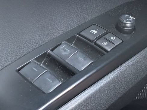 Used 2026 Toyota Camry SE FWD image 20