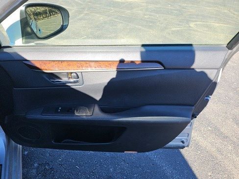 Used 2013 Lexus ES 350 w/ Luxury Pkg image 15