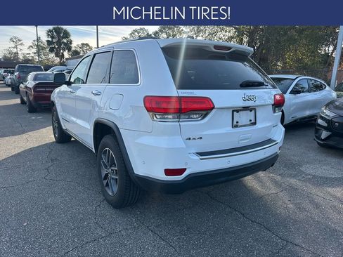 Used 2018 Jeep Grand Cherokee Limited image 3