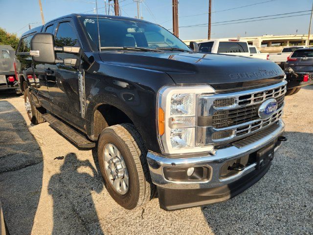 Used 2023 Ford F250 XLT AWD/4WD image 1