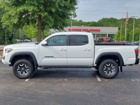 Certified 2022 Toyota Tacoma TRD Off-Road w/ Technology Package AWD/4WD image 10