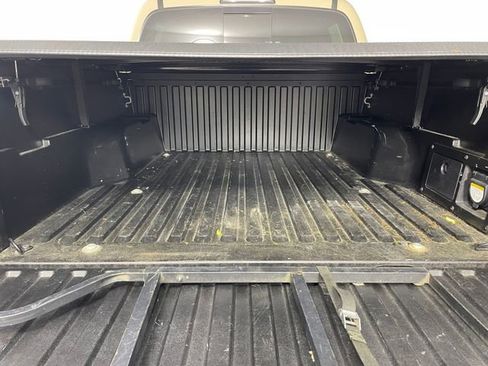 Used 2019 Toyota Tacoma TRD Off-Road image 14