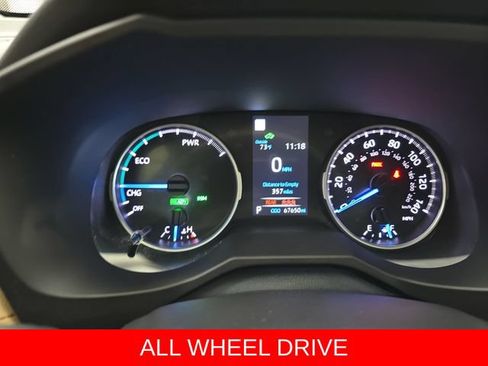 Used 2022 Toyota RAV4 XLE Premium AWD/4WD image 19