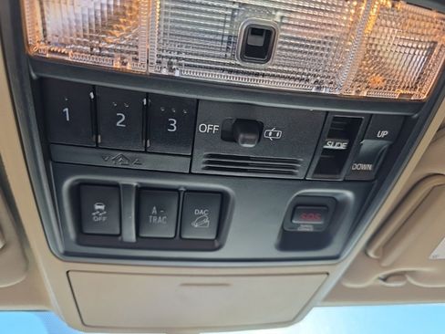 Used 2019 Toyota 4Runner SR5 image 21