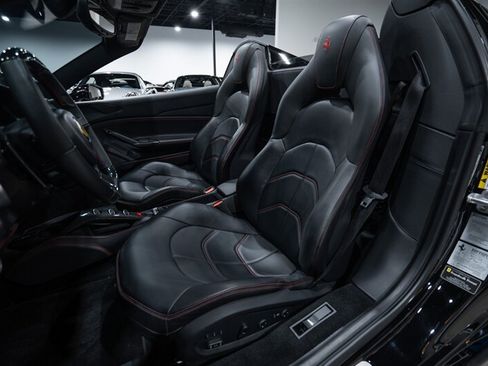Used 2018 Ferrari 488 Spider RWD image 23