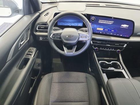 New 2026 Chevrolet Traverse LT image 7