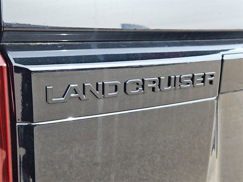 New 2026 Toyota Land Cruiser image 5