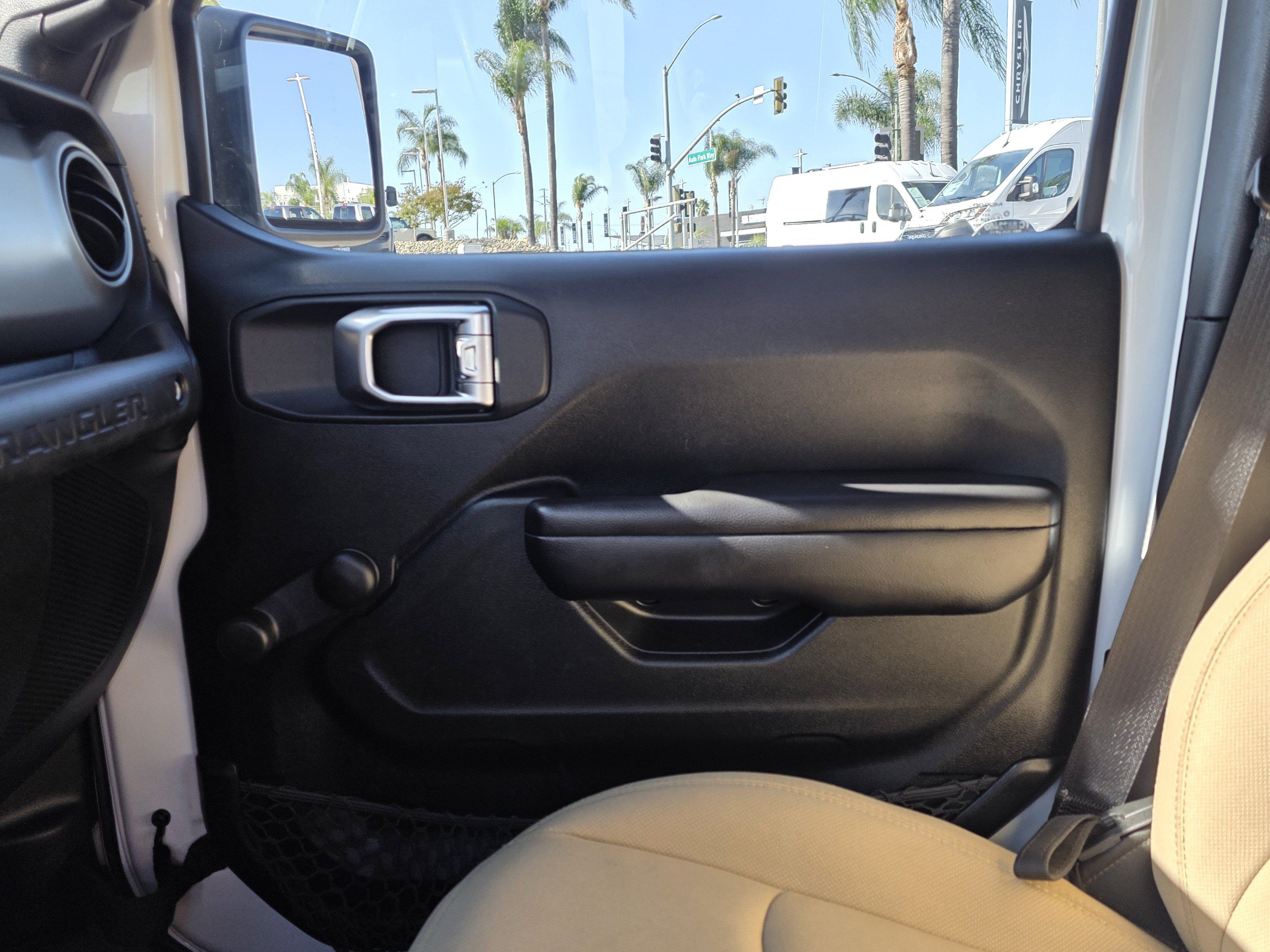 Used 2018 Jeep Wrangler Unlimited Sport AWD/4WD image 12