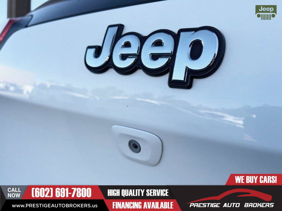 Used 2015 Jeep Cherokee Latitude w/ Comfort/Convenience Group FWD image 15