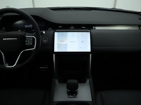 Used 2025 Land Rover Discovery Sport Dynamic SE image 13