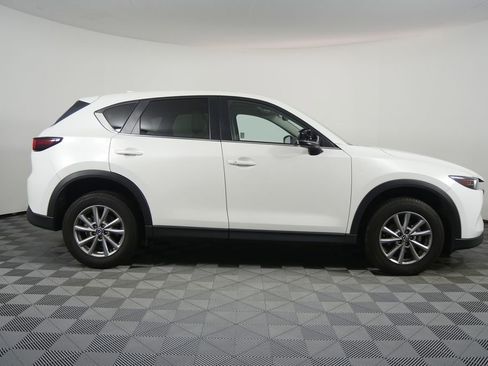 Used 2023 MAZDA CX-5 AWD 2.5 S w/ Preferred Package image 2