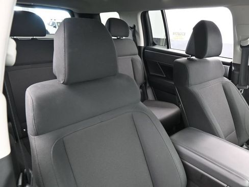 Used 2025 Hyundai Santa Fe SE FWD image 41
