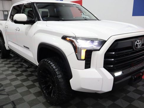 Used 2022 Toyota Tundra SR5 AWD/4WD image 27