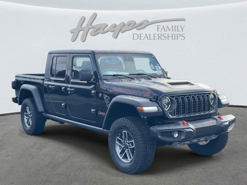 New 2025 Jeep Gladiator Mojave w/ Convenience Group image 25