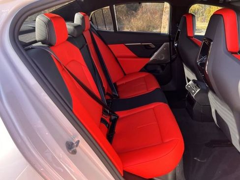 Used 2026 BMW M5 w/ Carbon Package image 29