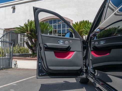 New 2026 Rolls-Royce Cullinan AWD/4WD image 11