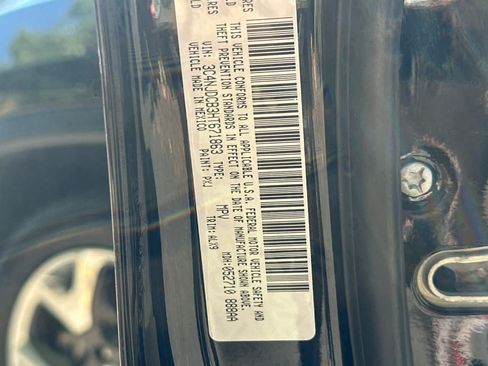 Used 2017 Jeep Compass Limited w/ Navigation Group AWD/4WD image 30
