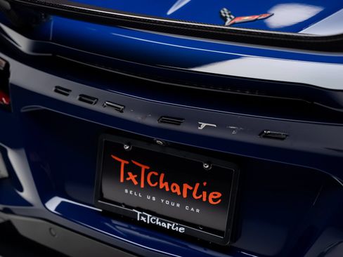 Used 2025 Chevrolet Corvette Z06 w/ Stealth Interior Trim Package RWD image 35