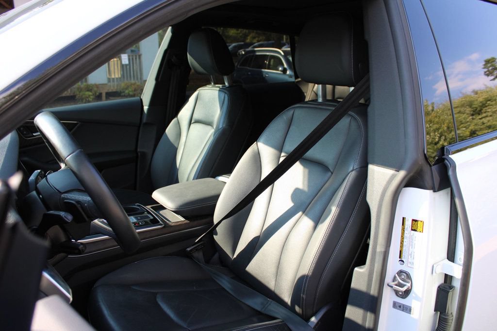 Used 2021 Audi Q8 Premium Plus AWD/4WD image 15