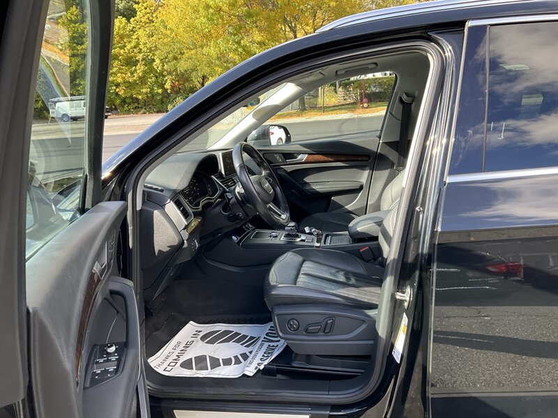 Used 2019 Audi Q5 2.0T Premium Plus AWD/4WD image 17