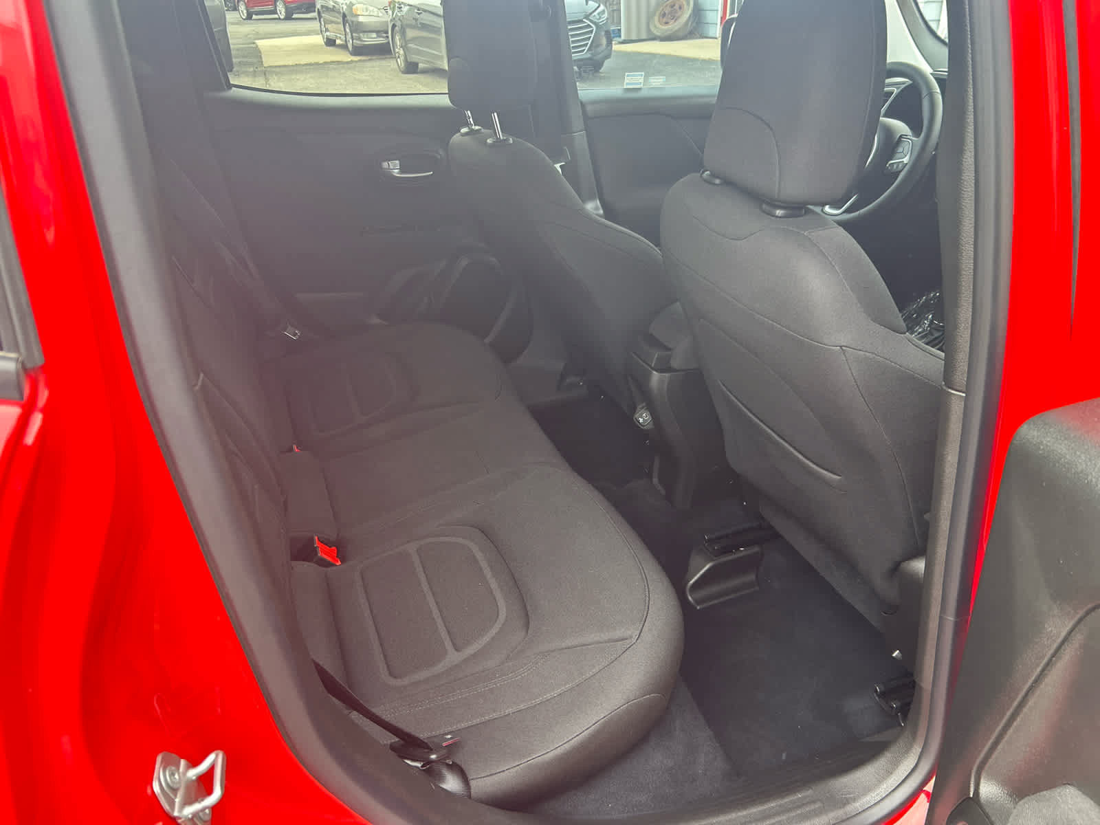 Used 2021 Jeep Renegade Latitude w/ Luxury Group I FWD image 25