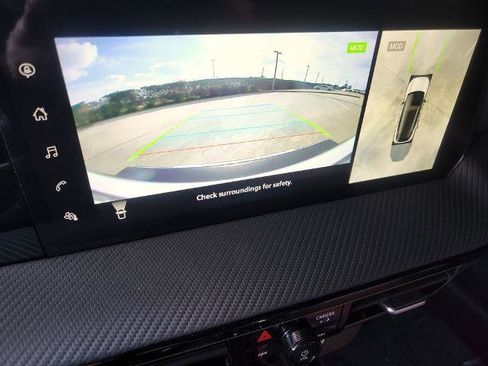 Certified 2025 Nissan Kicks SR image 20