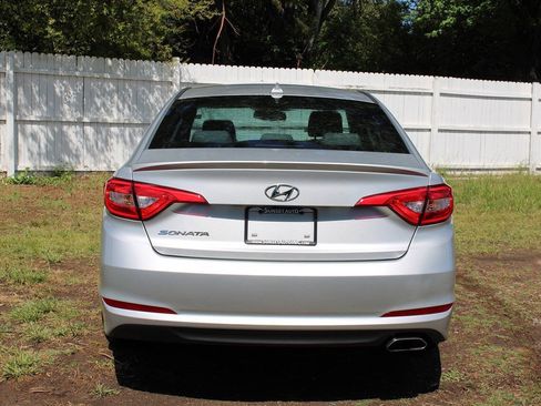 Used 2016 Hyundai Sonata SE FWD image 8