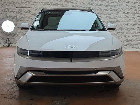 New 2026 Hyundai Ioniq 5 Limited image 2