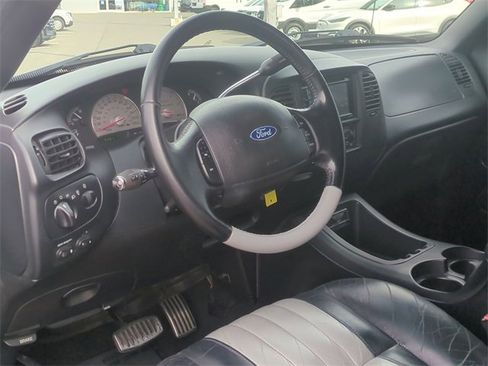 Used 2003 Ford F150 Harley-Davidson image 20