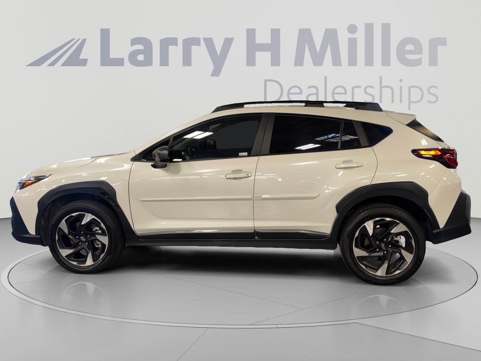 Used 2024 Subaru Crosstrek 2.5i Limited w/ Popular Package #3A AWD/4WD image 2