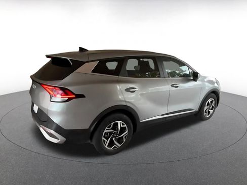 Used 2025 Kia Sportage LX image 15