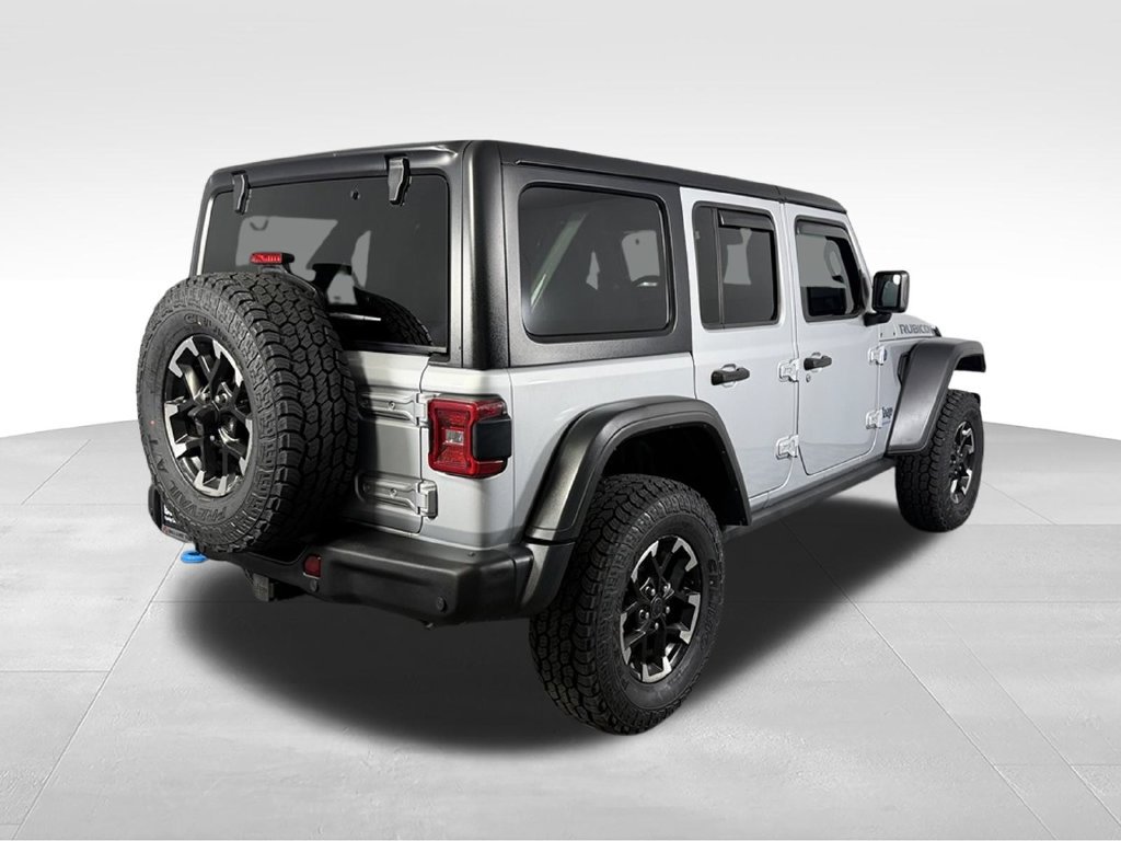 Used 2024 Jeep Wrangler Unlimited Rubicon 4xe w/ Capability Package AWD/4WD image 5