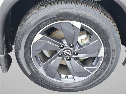 Certified 2024 Nissan Rogue SV w/ SV Premium Package image 22