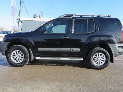Used 2015 Nissan Xterra S w/ Value Package image 8