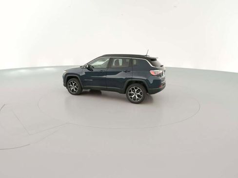 New 2026 Jeep Compass Limited image 7