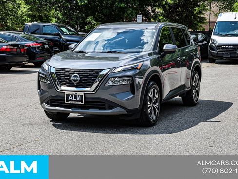 Used 2023 Nissan Rogue SV FWD image 3