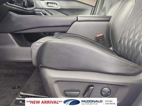 Used 2023 Nissan Rogue Platinum w/ Platinum Premium Package AWD/4WD image 12