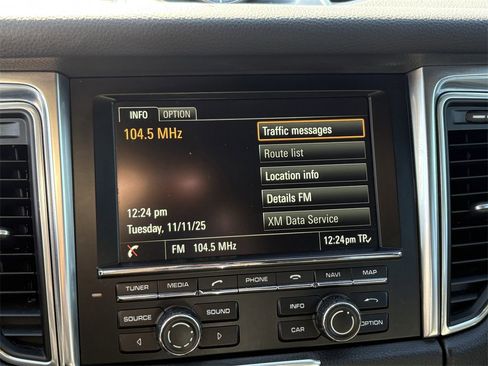 Used 2016 Porsche Macan S image 19