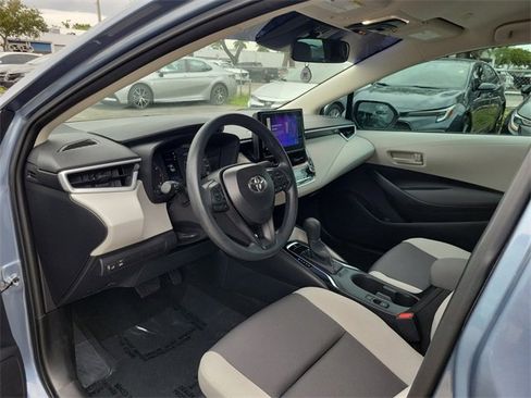 Used 2025 Toyota Corolla LE image 9