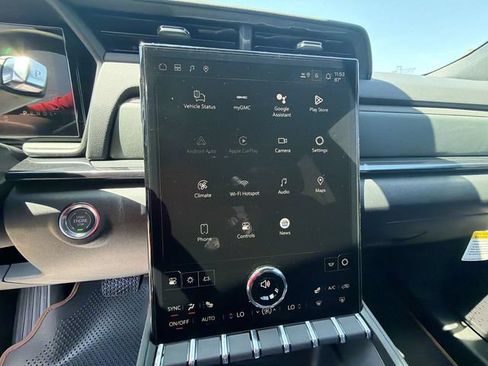 New 2026 GMC Terrain AT4 w/ Technology Package II AWD/4WD image 14