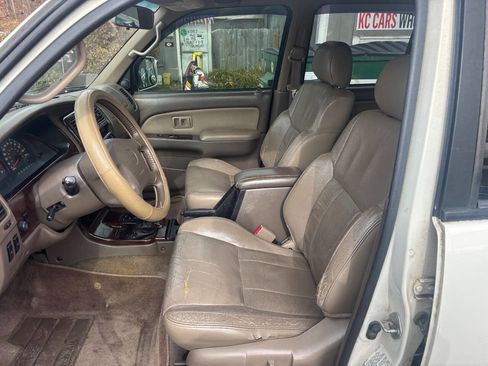 Used 2002 Toyota 4Runner Limited image 17