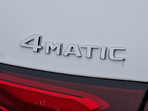 Certified 2025 Mercedes-Benz GLC 300 4MATIC image 30