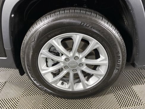 Used 2022 Jeep Cherokee Latitude Lux image 13