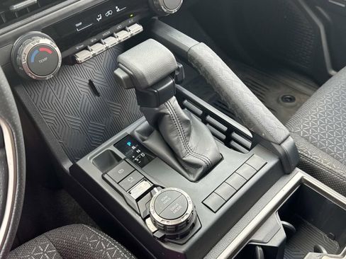 Used 2025 Toyota 4Runner SR5 image 31