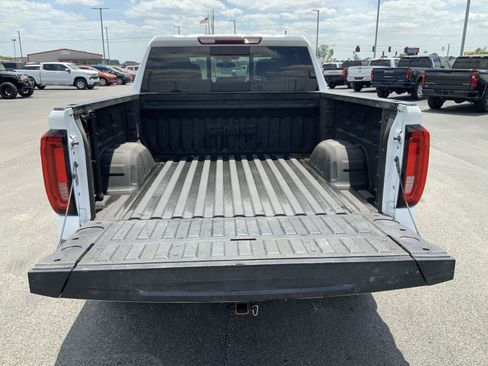Used 2019 GMC Sierra 1500 SLT w/ SLT Premium Plus Package AWD/4WD image 10
