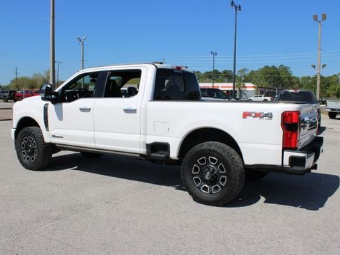 Used 2024 Ford F250 Platinum w/ FX4 Off-Road Package image 7