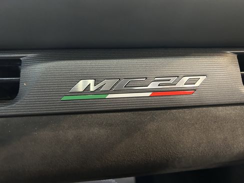 Used 2022 Maserati MC20 Coupe RWD image 20