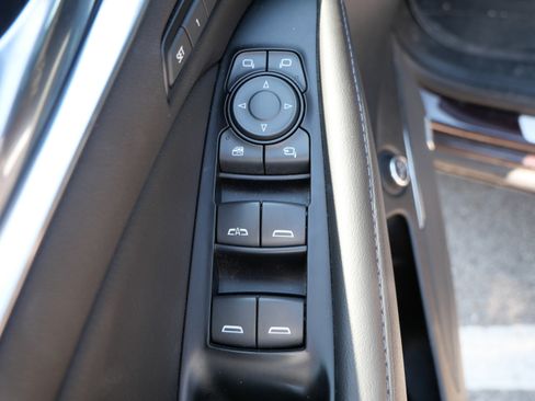 Used 2023 Buick Enclave Avenir w/ Avenir Technology Package AWD/4WD image 20