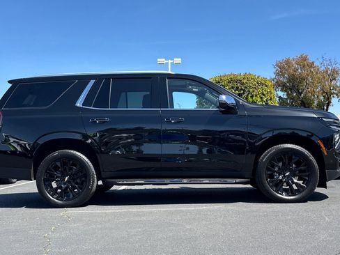 Used 2026 Chevrolet Tahoe Premier AWD/4WD image 4