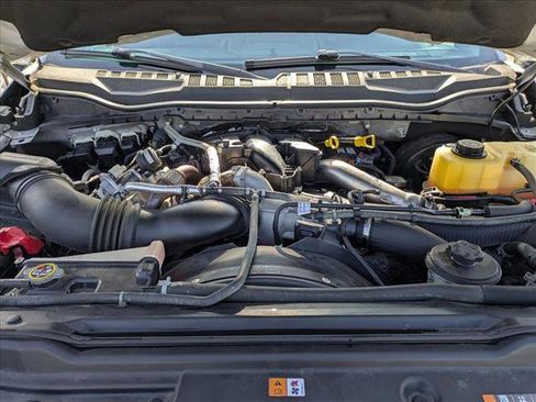 Used 2017 Ford F250 Lariat w/ Lariat Ultimate Package image 23